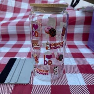 Dunkin' Donuts cup